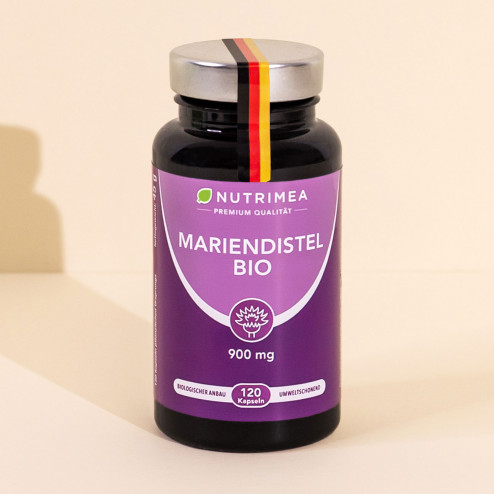 Packshot in der Situation des Nahrungsergänzungsmittels Bio-Mariendistel von Nutrimea