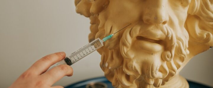 Acide hyaluronique, Botox ou Rétinol ? Que choisir pour sa peau ? Acide hyaluronique Botox retinol